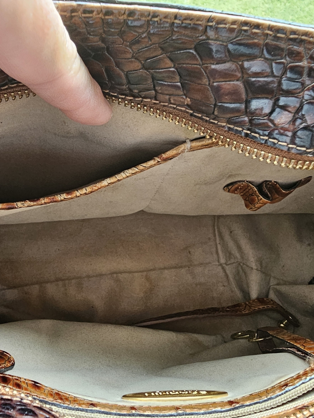 Brahmin Brown Croc-Embossed Leather Shoulder Bag - Picture 8 of 9